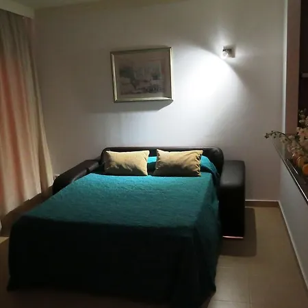 Apartamentos Turisticos Las Yucas Torre Del Mar Exterior photo
