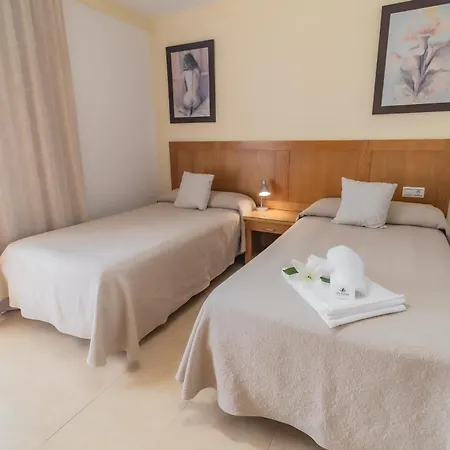 Apartamentos Turisticos Las Yucas Torre Del Mar Exterior photo